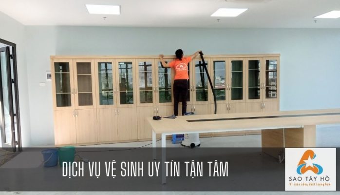 Dụng cụ vệ sinh công nghiệp là gì?