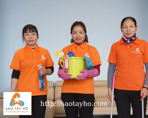 đánh bóng và phục hồi thang máy