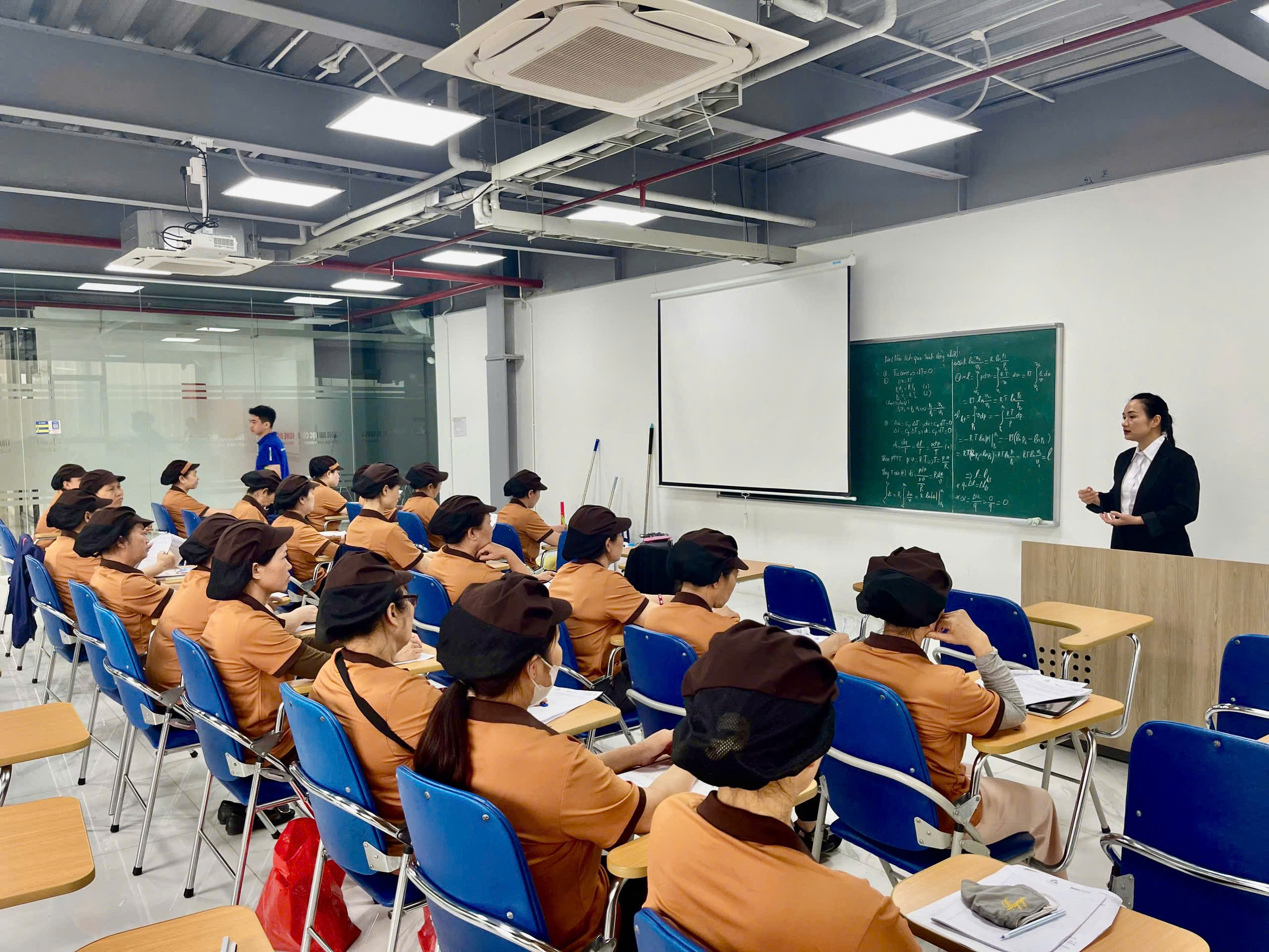 Đào tạo vệ sinh công nghiệp